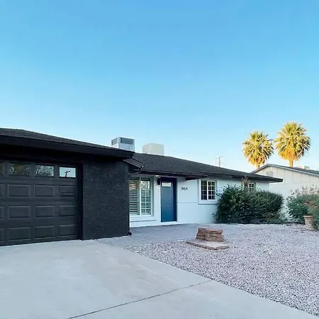 South Scottsdale Remodeled Beauty Vila